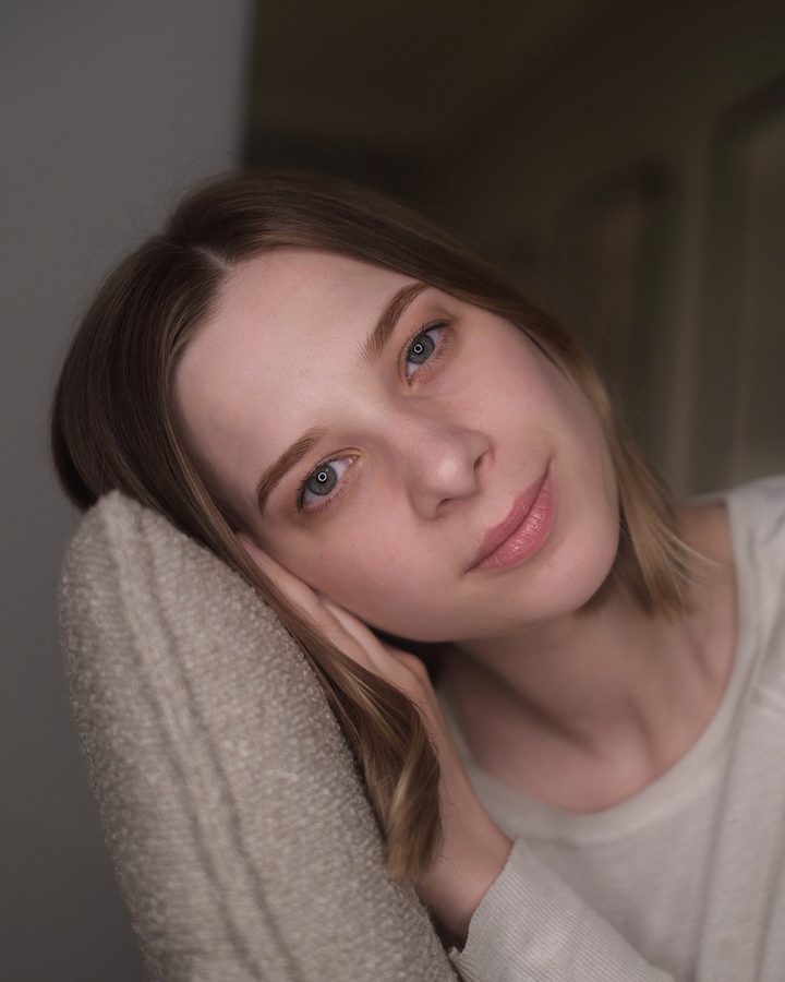 Stylizacja brwi — efekt naturalny, portret, UR Studio Sanok